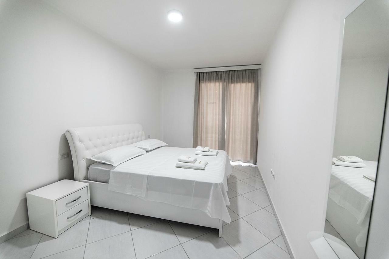 Royal Palace Apart otel Lezhë Dış mekan fotoğraf